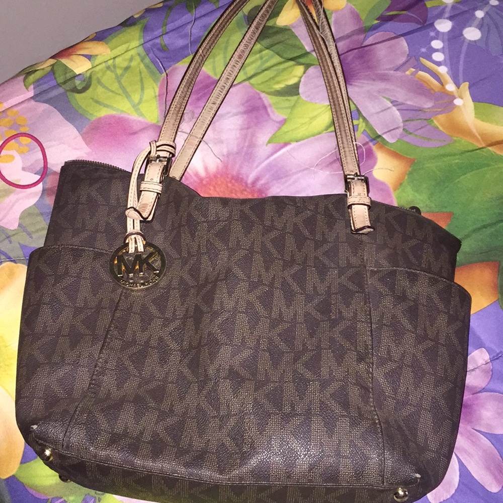 Michael Kors purse